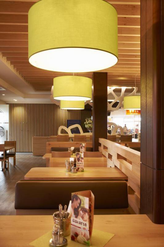 Hotel Servus Europa Suben Bagian luar foto